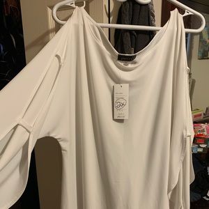 Stylish open arm summer top